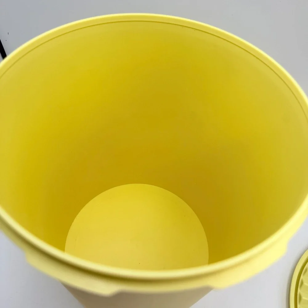 Vintage Tupperware Yellow Sunburst Servalier Canister Large 805-1 with Lid 806-6